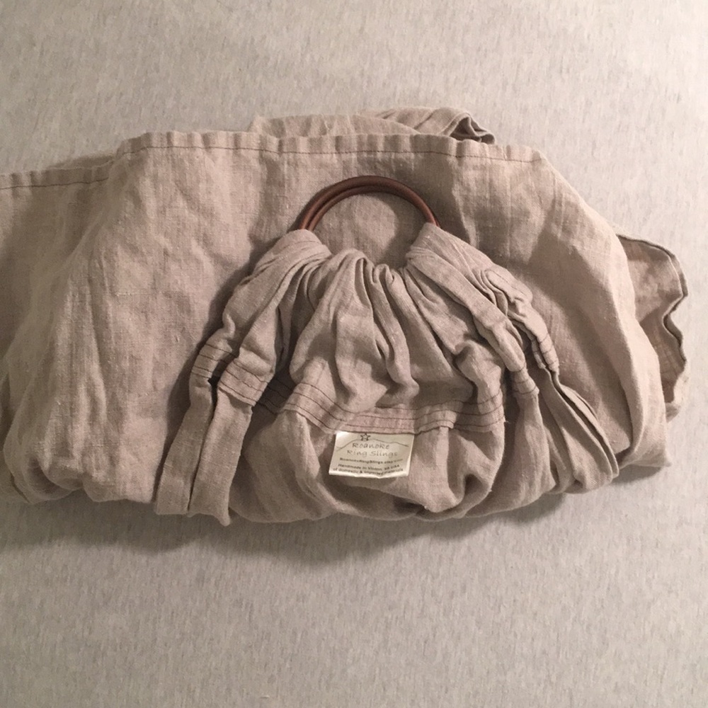 Ring Sling Baby Carrier (similar to Sakura Bloom)
